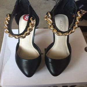Aldo size 8 pumps